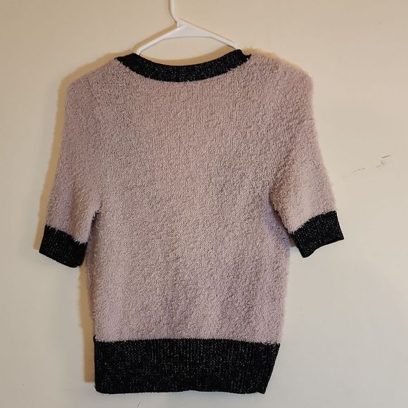 Decree Cropped Sweater - Picture 2 of 4